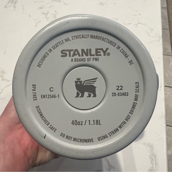 Stanley Quencher H2.0 40 oz Frost Used - Picture 7 of 7